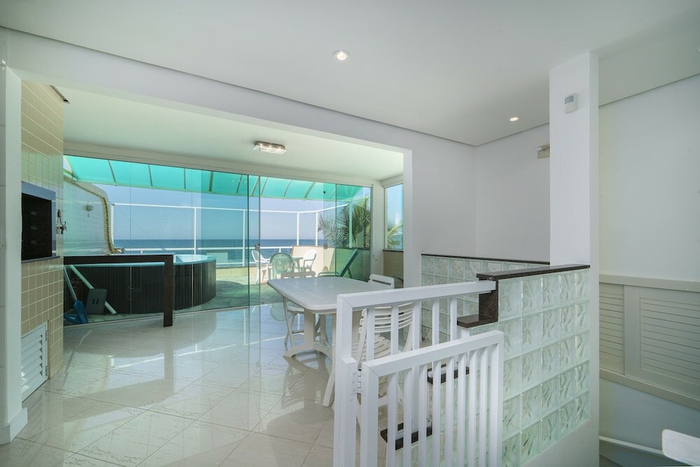 Фото 921 - Tríplex Beira Mar 4 suítes