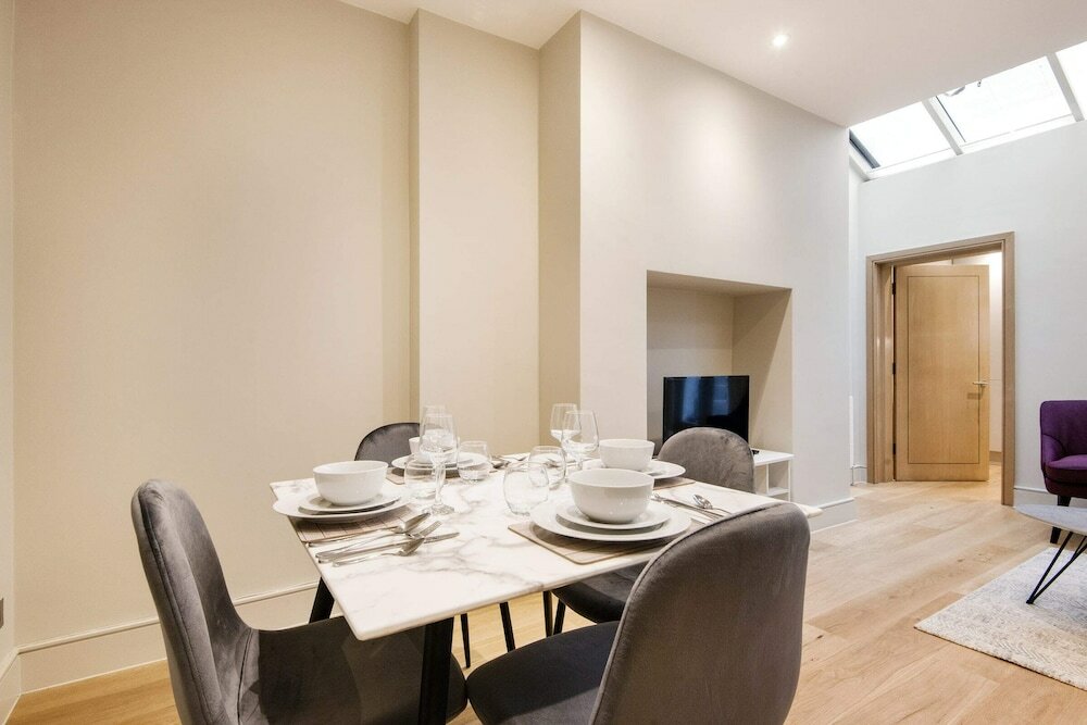 Фото Belgravia 1 Bed Stylish Apartment