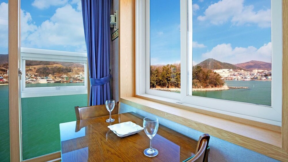 Фото Yeosu Janggun Island Pension