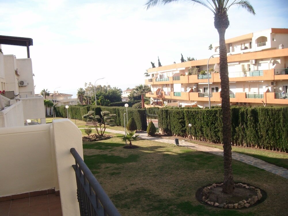 Фото Apartment Low Cost Real De Torrequebrada