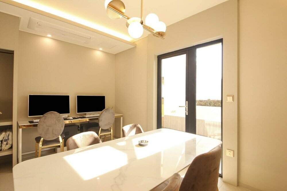 Фото Denbasta Signature Hotel