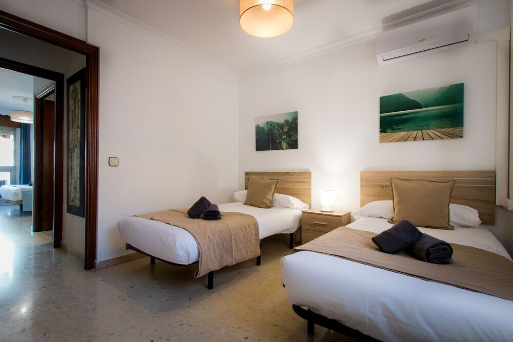 Фото Holidays2Malaga Train Station Area Apartments