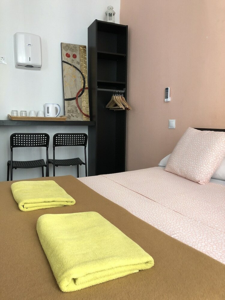 Фото Hostal Plaza Luna