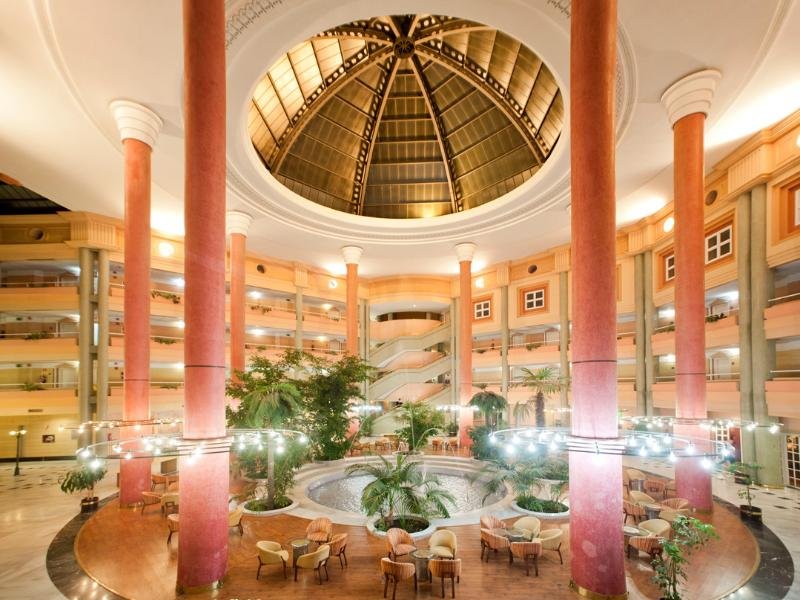 Фото Hotel Ilunion Alcora Sevilla