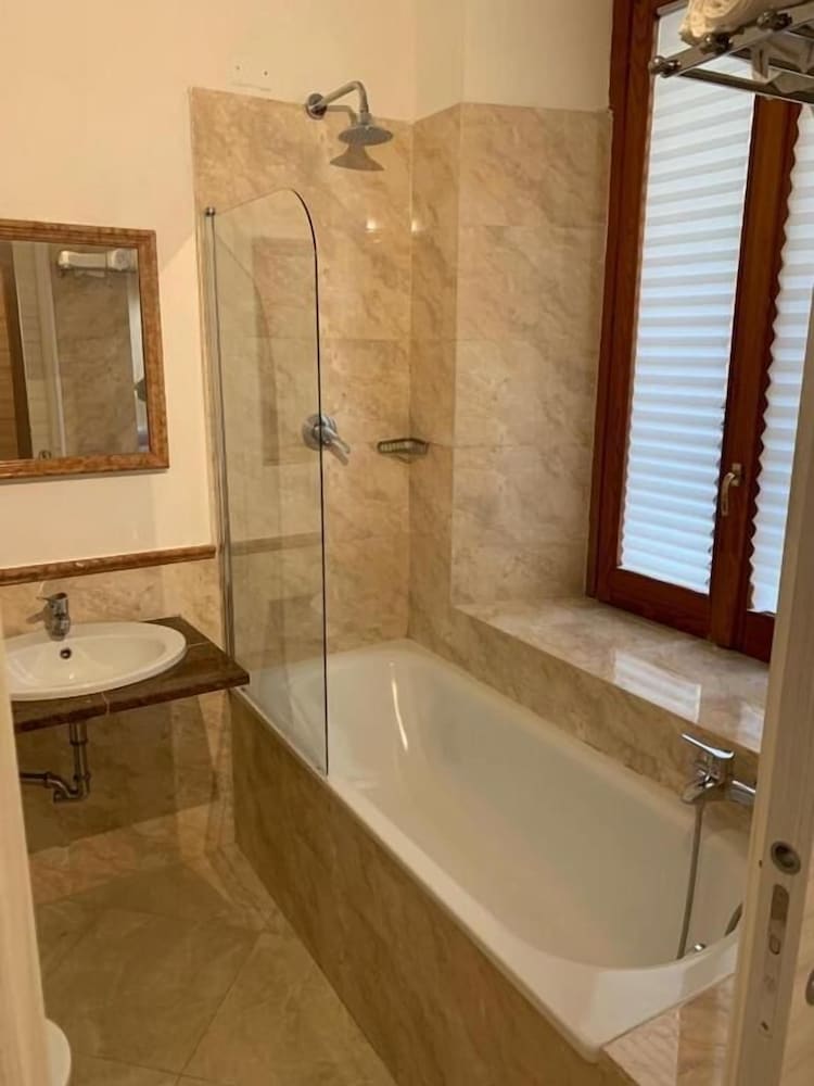 Фото S. P. Q. R. Suite