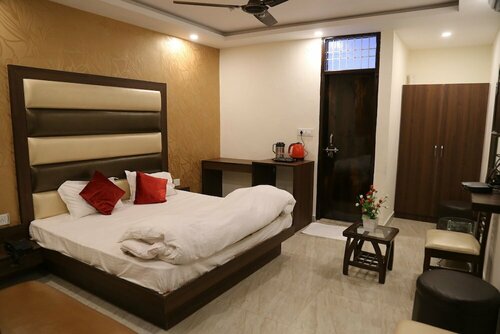 Гостиница Mona Regency Hotel and Banquet