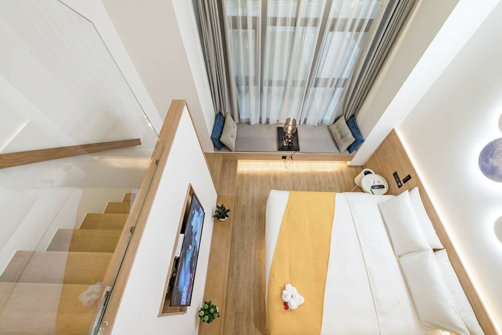 Фото Rezen Sunbow Hotel