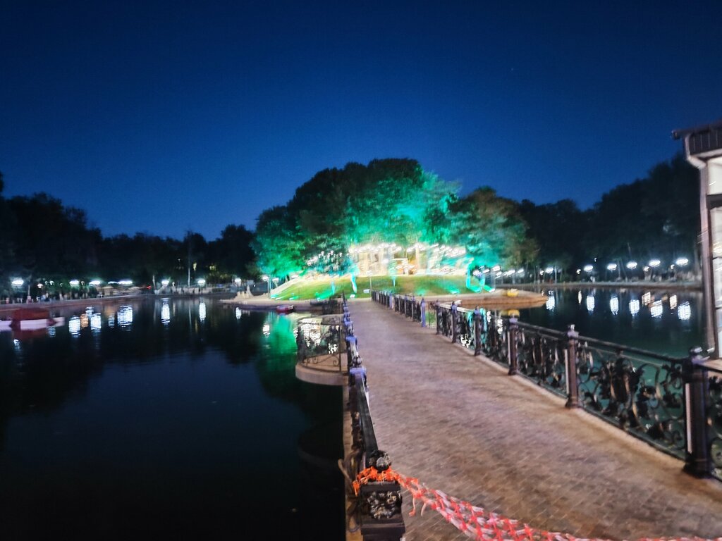 Park G'afur G'ulom nomidagi madaniyat va istirohat bog'i, Tashkent, photo