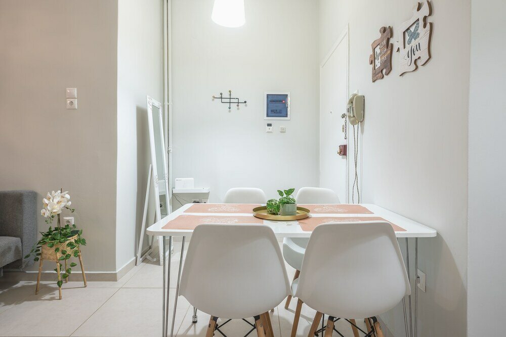 Фото Erythros Boutique Suite by Cloudkeys