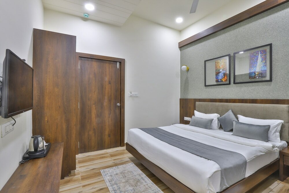 Фото Hotel Sr Regency