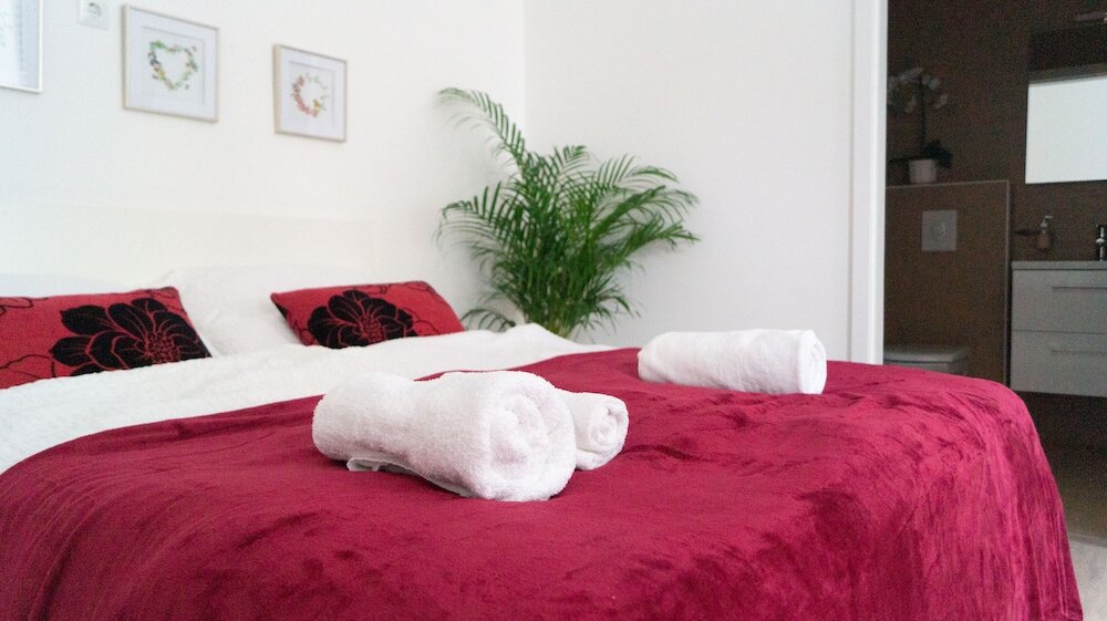 Фото Modern Apartment Wiener Stadthalle 1