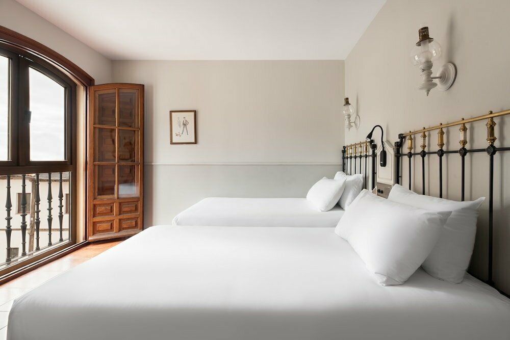 Hotel Crisol Mesón del Cid, Burgos, photo