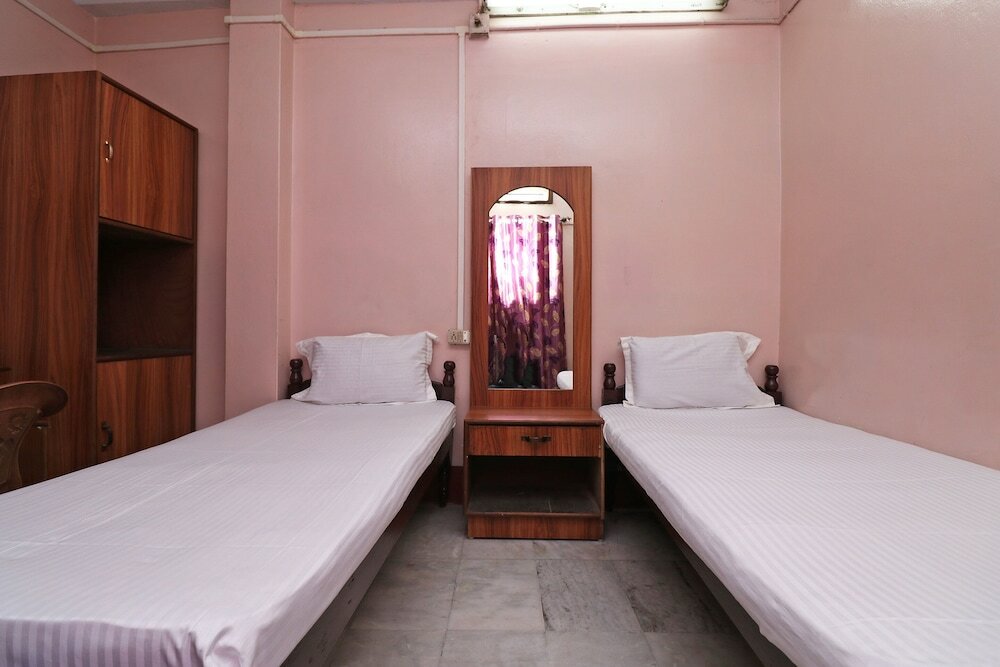 Фото Spot On 41656 Hotel Maruti