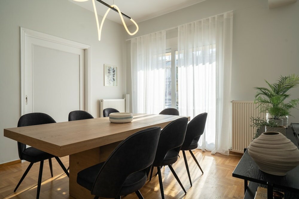 Фото Deluxe 4 Bedrooms Apartment in Athens Center