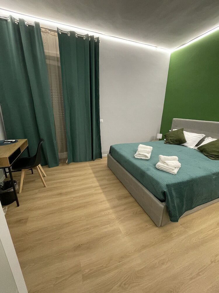 Фото Vomero Suite and deluxe room