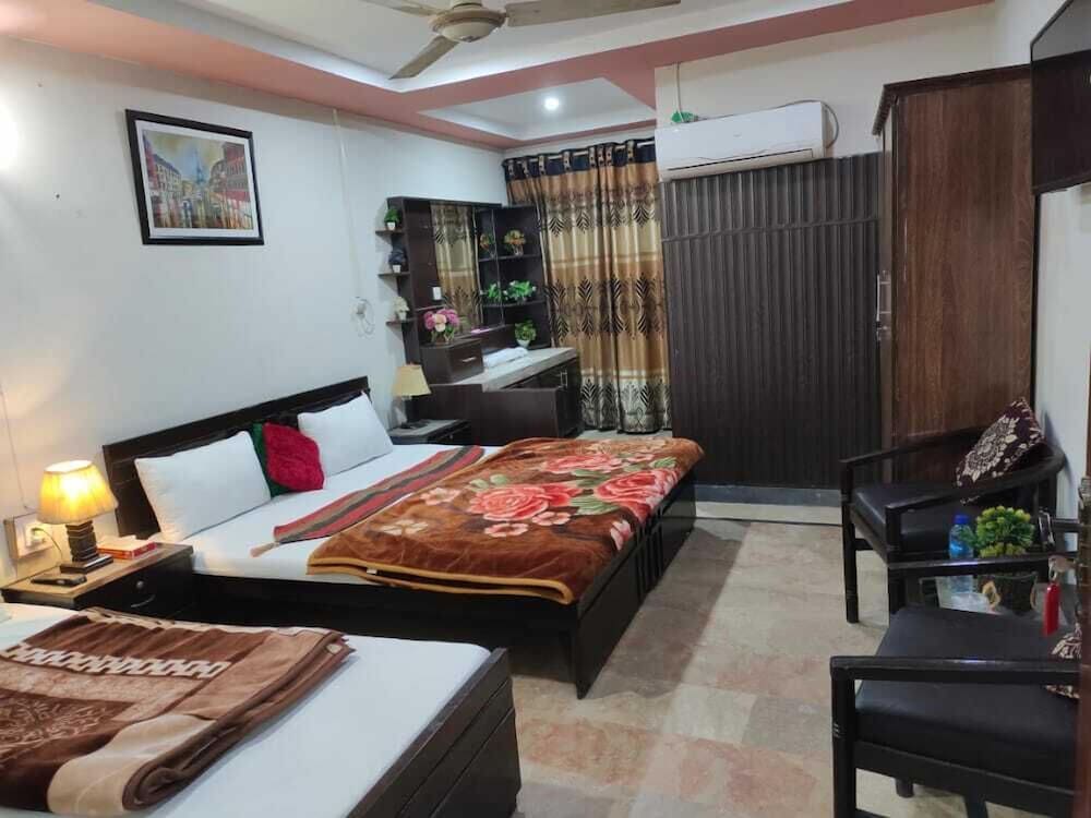 Фото Royal Residency Multan