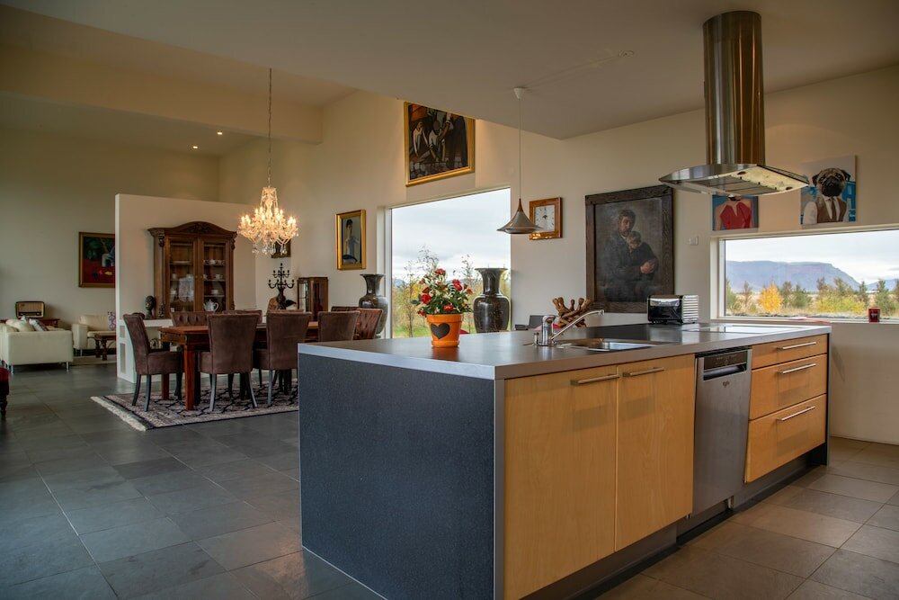 Фото Hrafntinna Villa