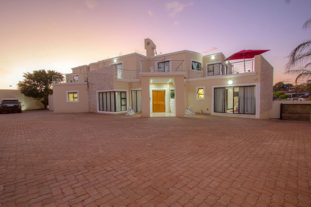 Фото Royal Hills Lodge and SPA