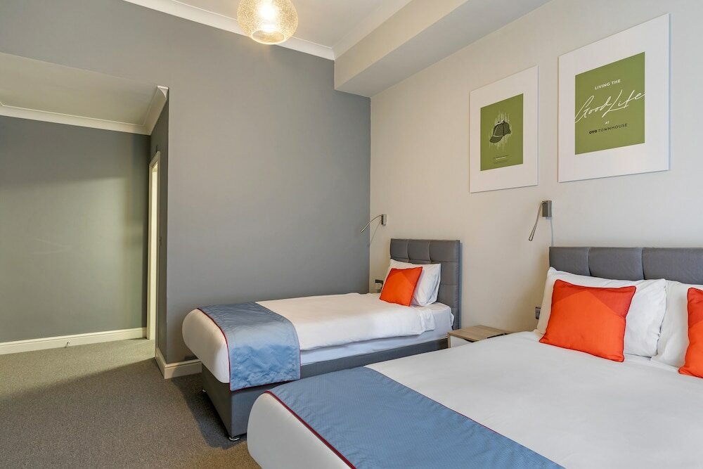 Фото Oyo Townhouse Apollo, Hyde Park