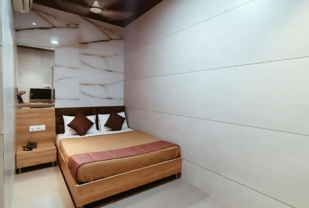 Фото Hotel Prasad Nx