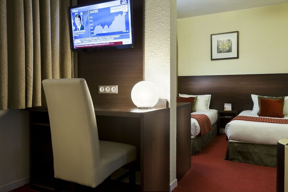 Фото The Originals City, Hôtel Paris Sud, Orly-Draveil