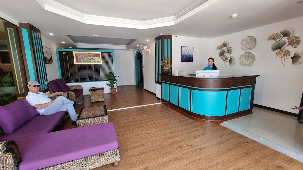 Фото Sereneburi Patong Residence