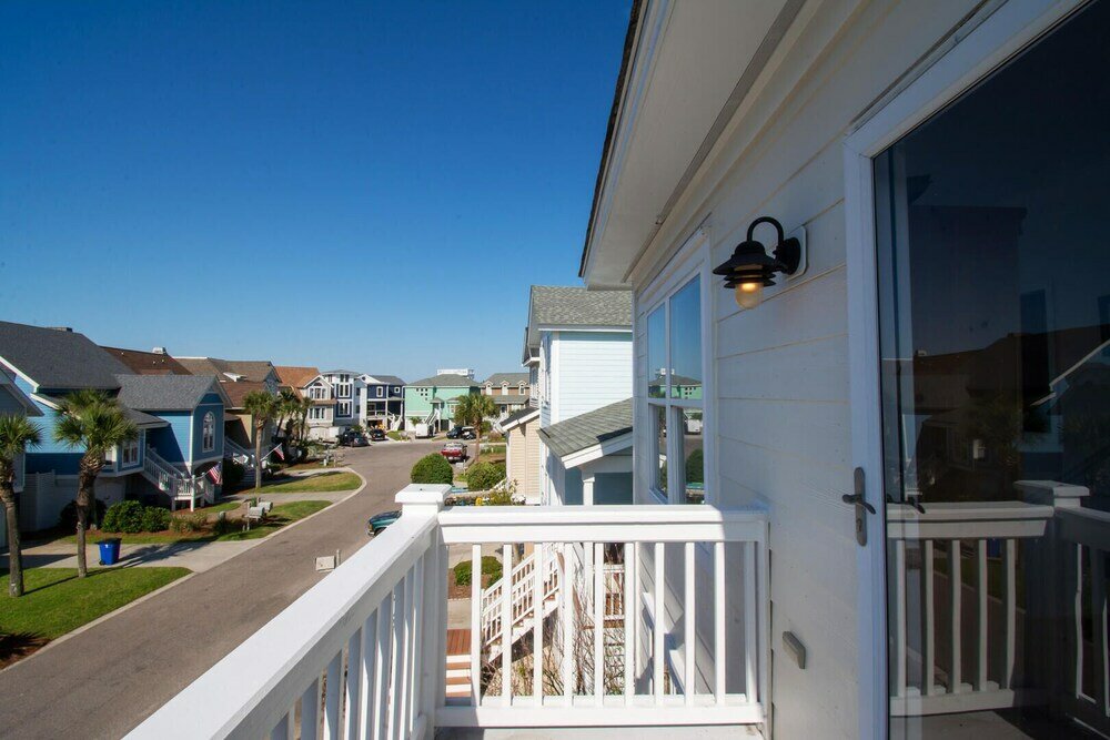 Фото 326 Ocean Point Drive