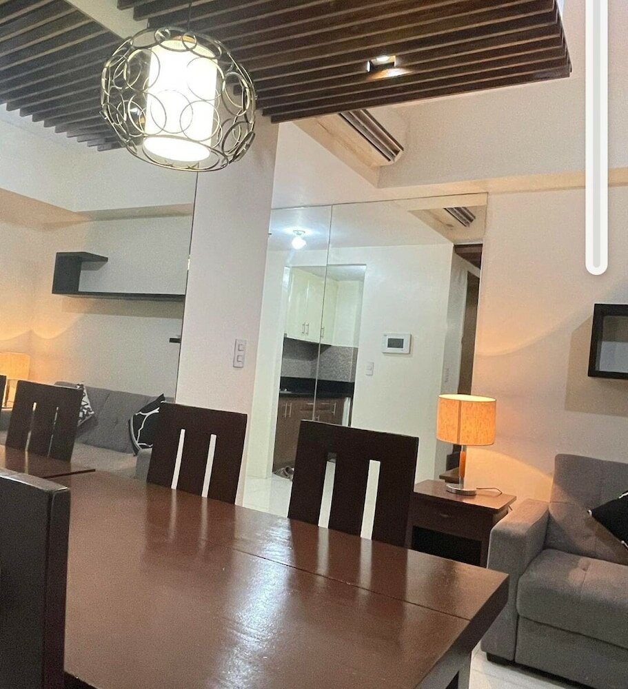 Фото Henry's Newport