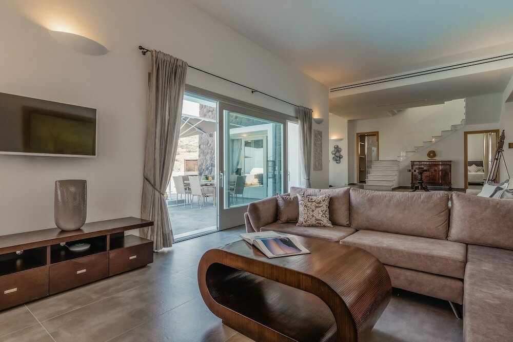 Фото Kaminos Luxury Villa