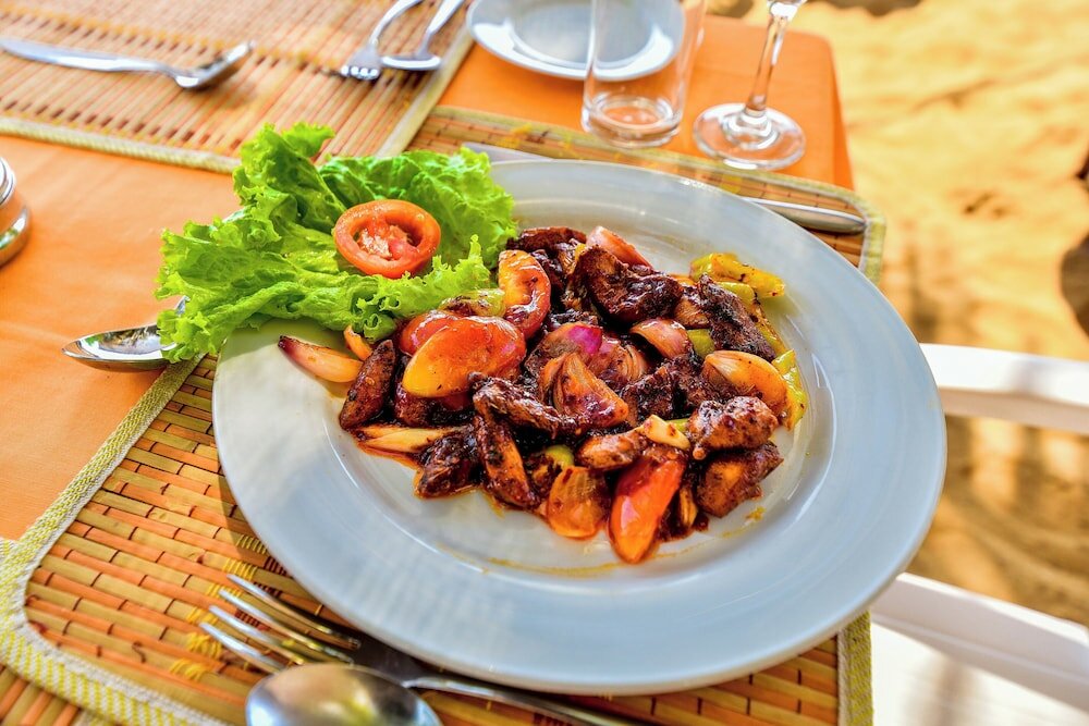 Фото International Beach Hotel and Restaurant