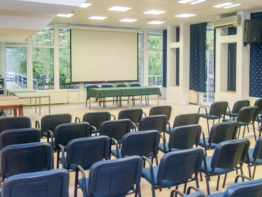 Фото Világos Hotel Balatonvilágos