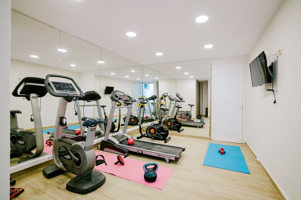 Фото The Three Graces