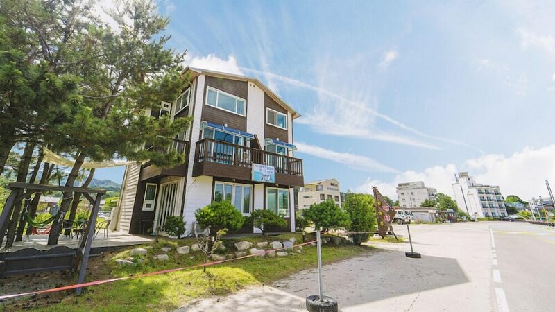 Гостиница Goseong Omaju Pension