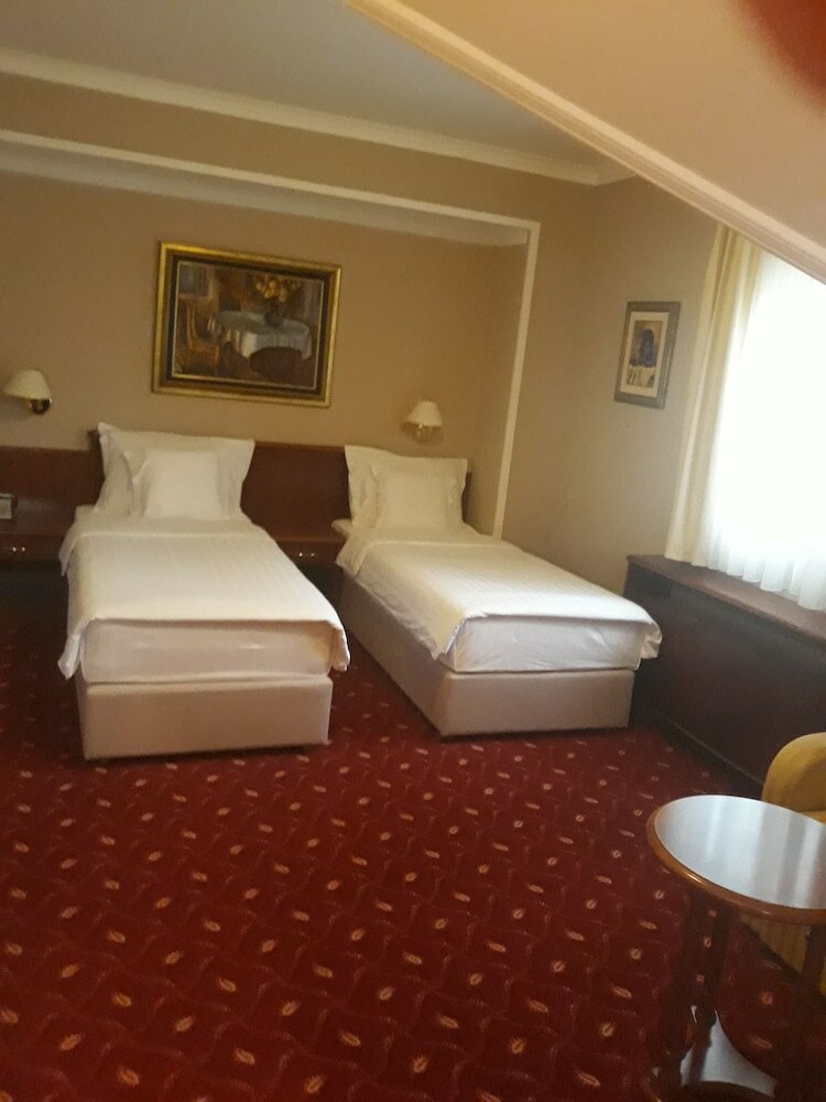 Фото Hotel Kovilovo