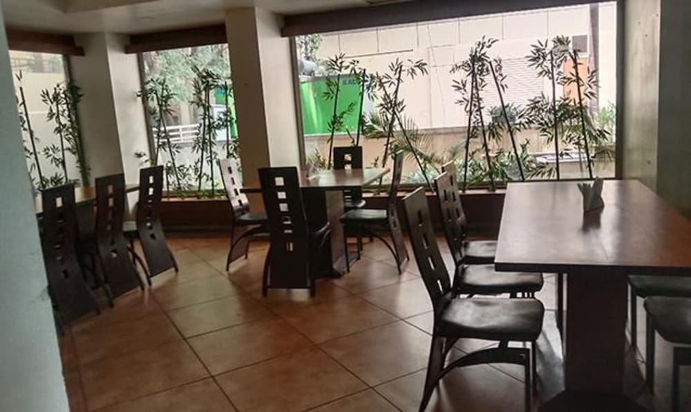 Фото Hotel Ivy Studios