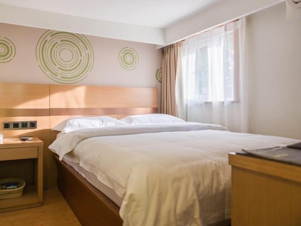 Фото Greentree Inn Beijing Houhai Express Hotel