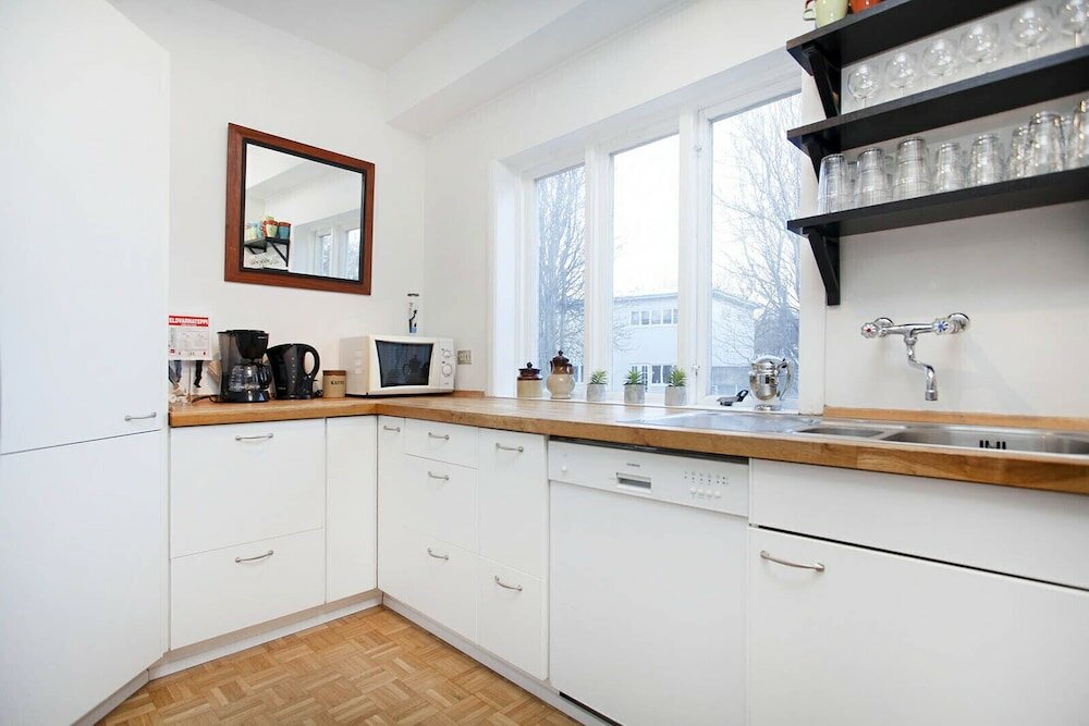 Фото Hringbraut 104