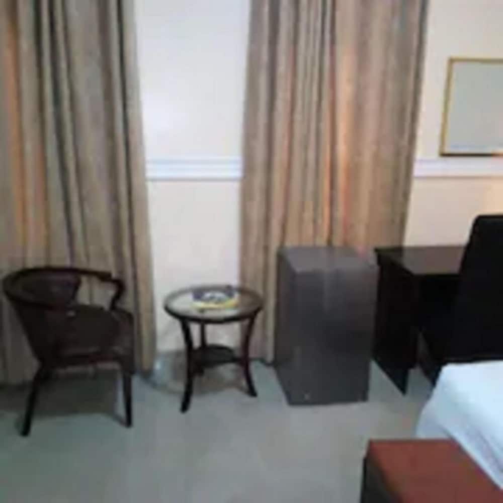 Фото Edmudian Court Luxury Apartments