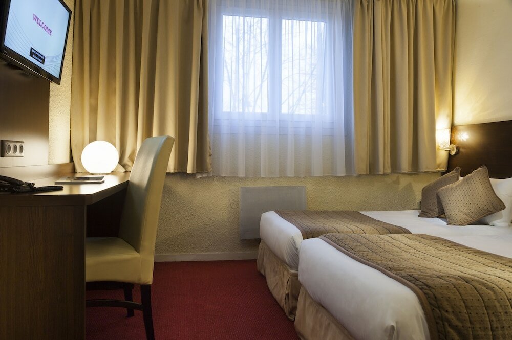 Фото The Originals City, Hôtel Paris Sud, Orly-Draveil