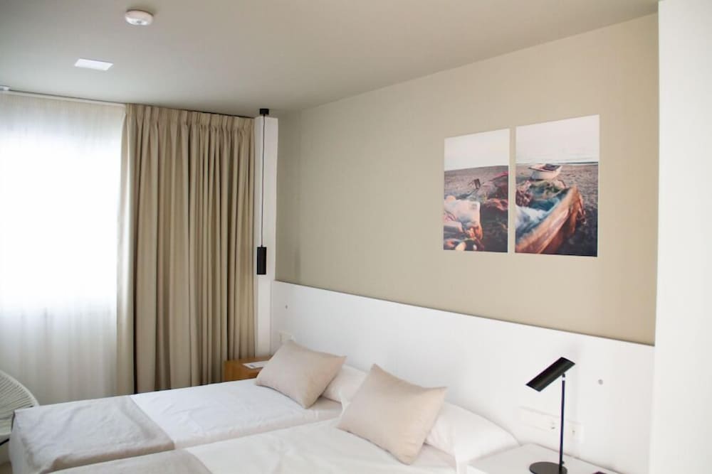 Фото Sosiego Hostal de Mar