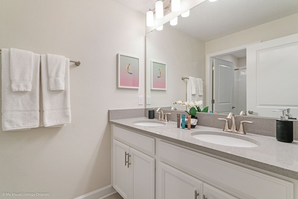 Фото Modern Townhome W/private Pool & Free Water Park!