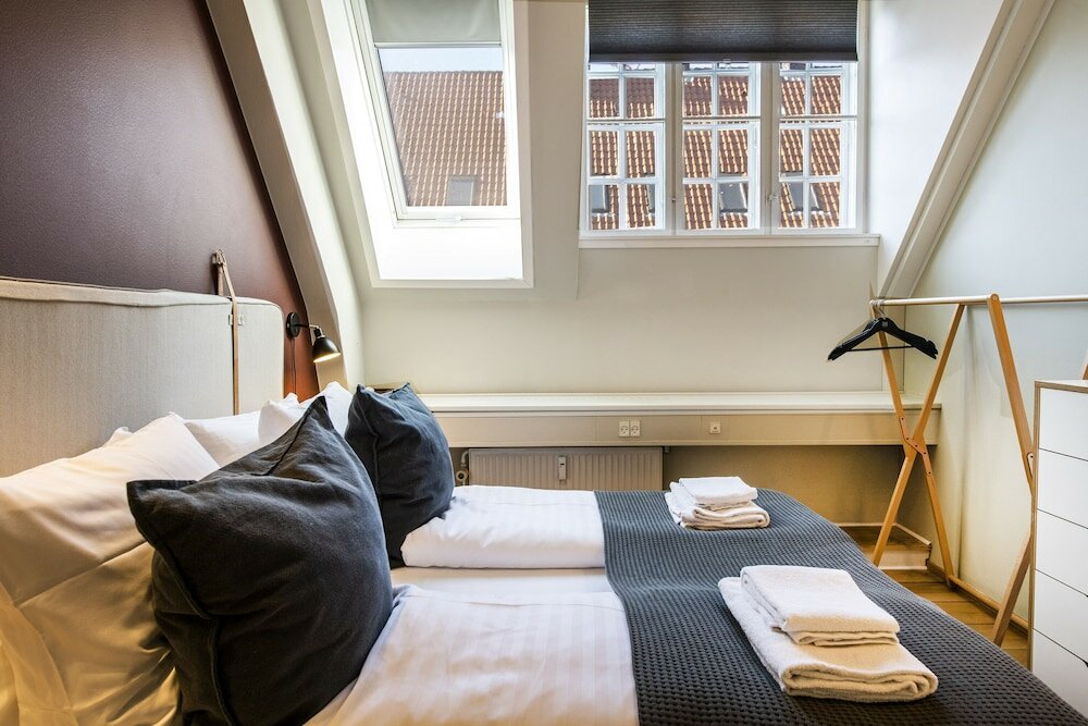 Фото By the Garden 2 - Into This Place