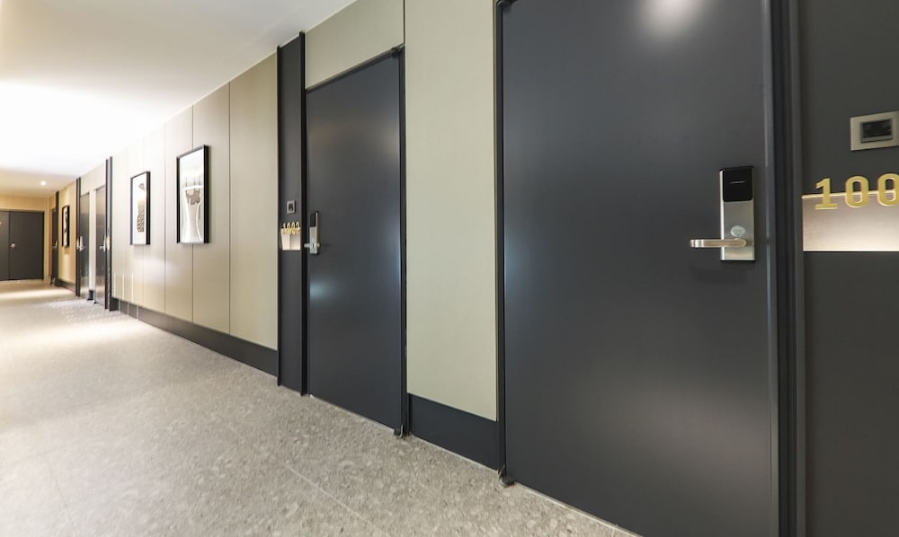 Фото Jeongja Beach Brown Dot