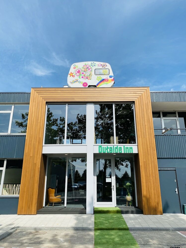 Фото Outside Inn