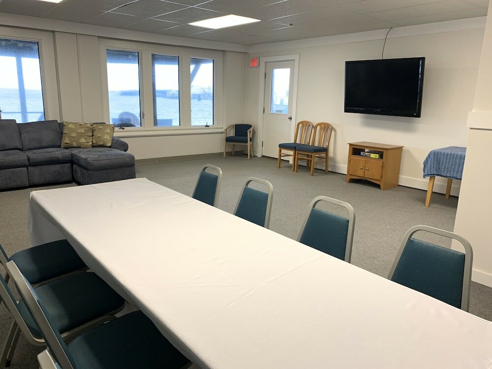 Фото Vineyard Harbor Motel