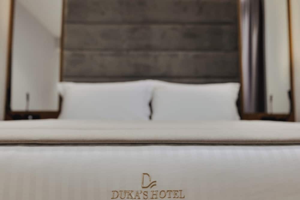 Фото Duka's Hotel