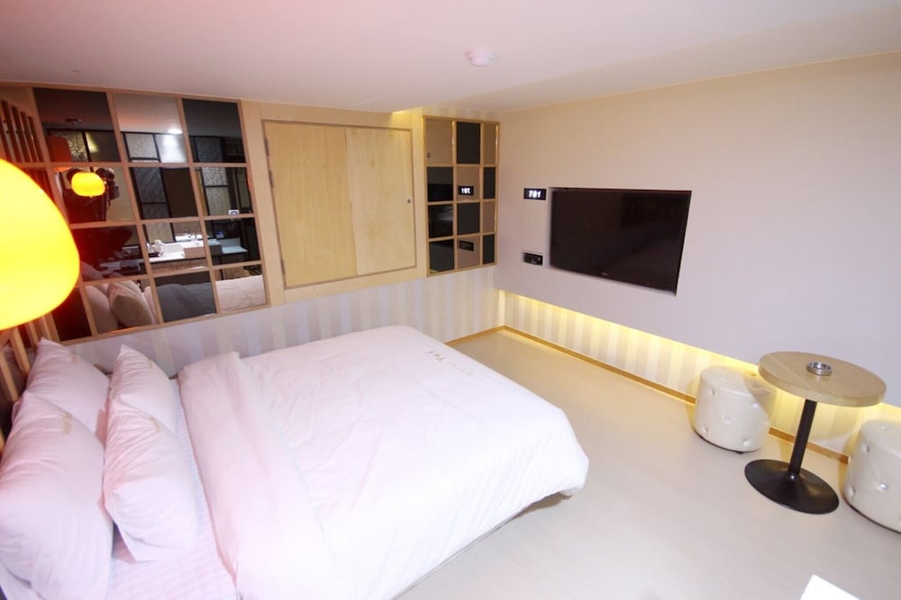 Фото Busan Seomyeon Den Vast Hotel