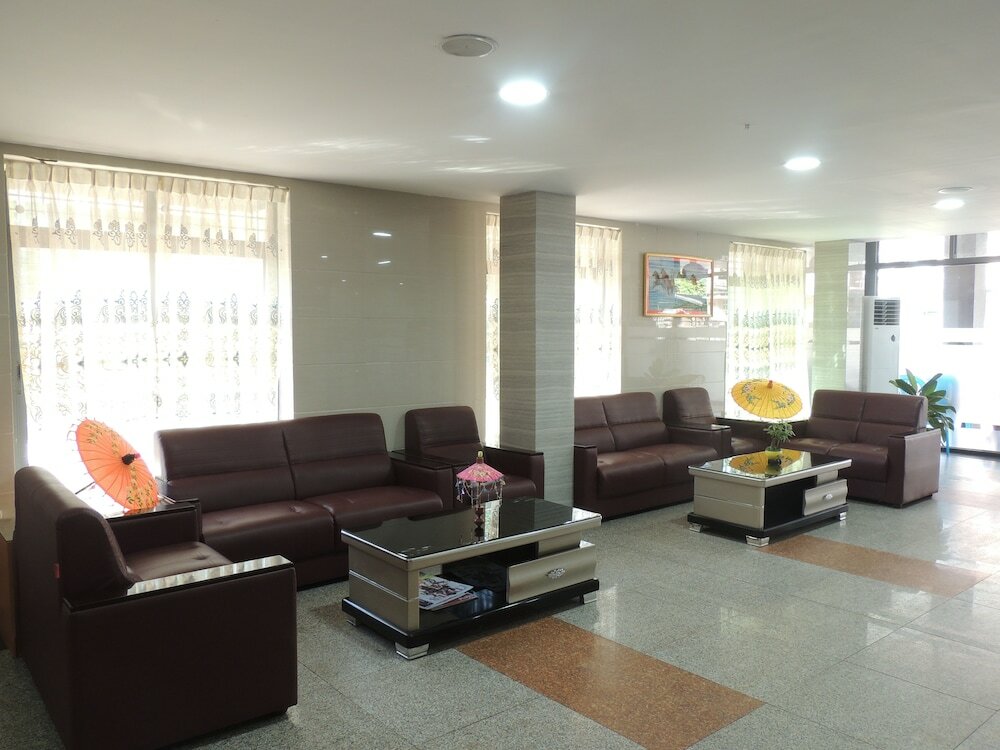 Фото Hotel San Taw Win