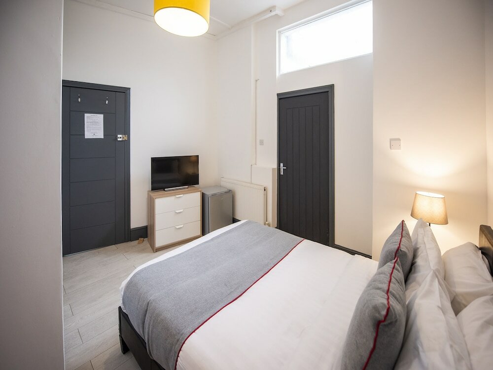 Фото Camden BnB Hotel