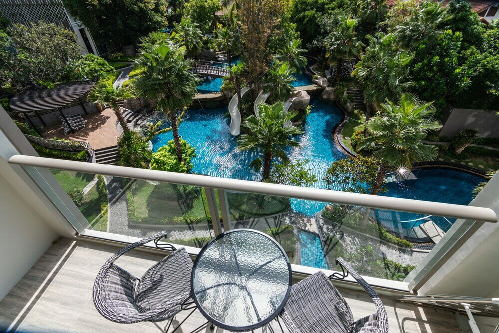 Фото The Riviera Wongamat by Pattaya Holiday